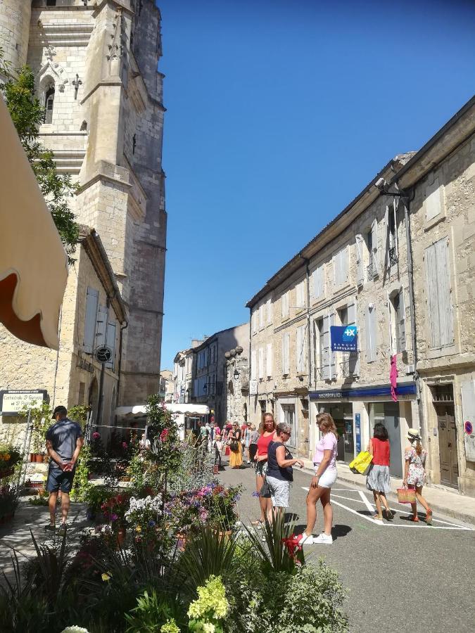 Gite Des Remparts A Lectoure Buitenkant foto