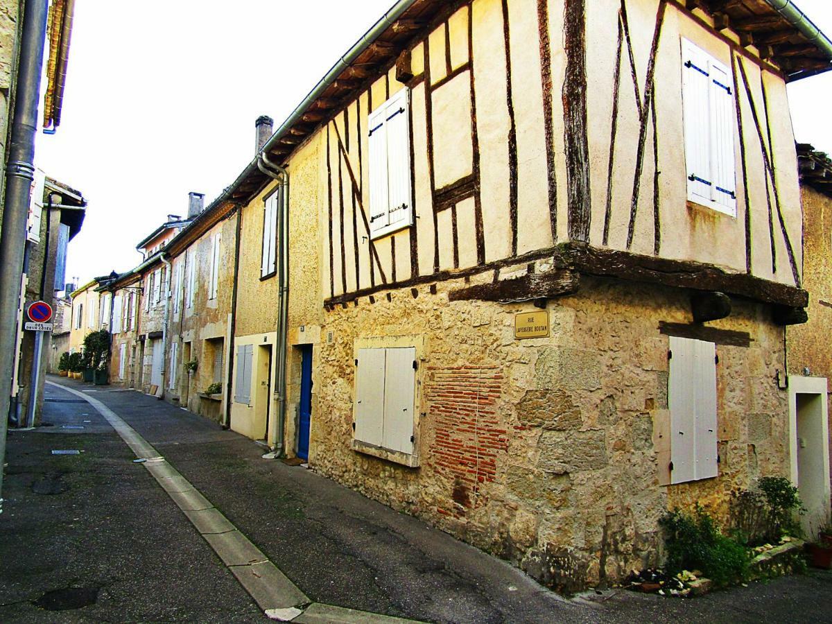 Gite Des Remparts A Lectoure Buitenkant foto